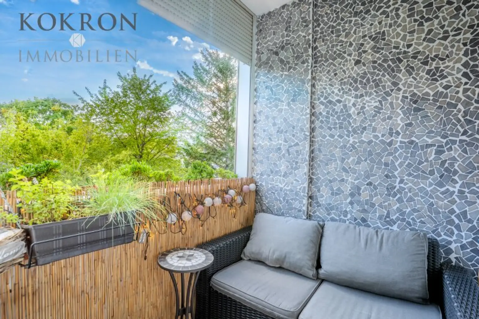 Loggia mit Grünblick