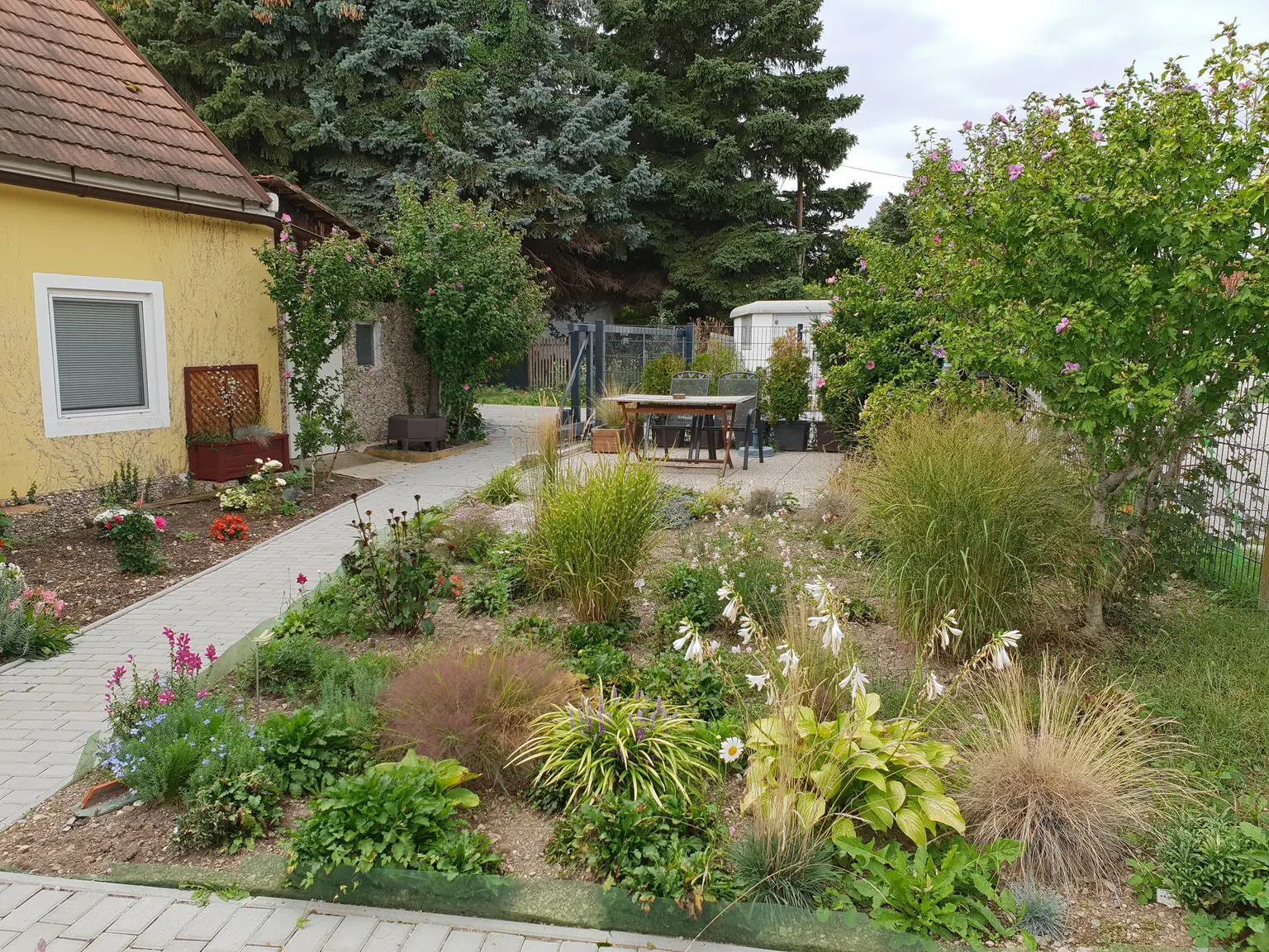 Haus mit Garten zu vermieten - Miete inkl. Heizkosten!!