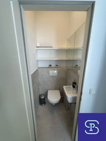 Provisionsfrei: Exklusiver 47m² Altbau mit Einbauküche und kl. Balkon in Toplage - 1080 Wien