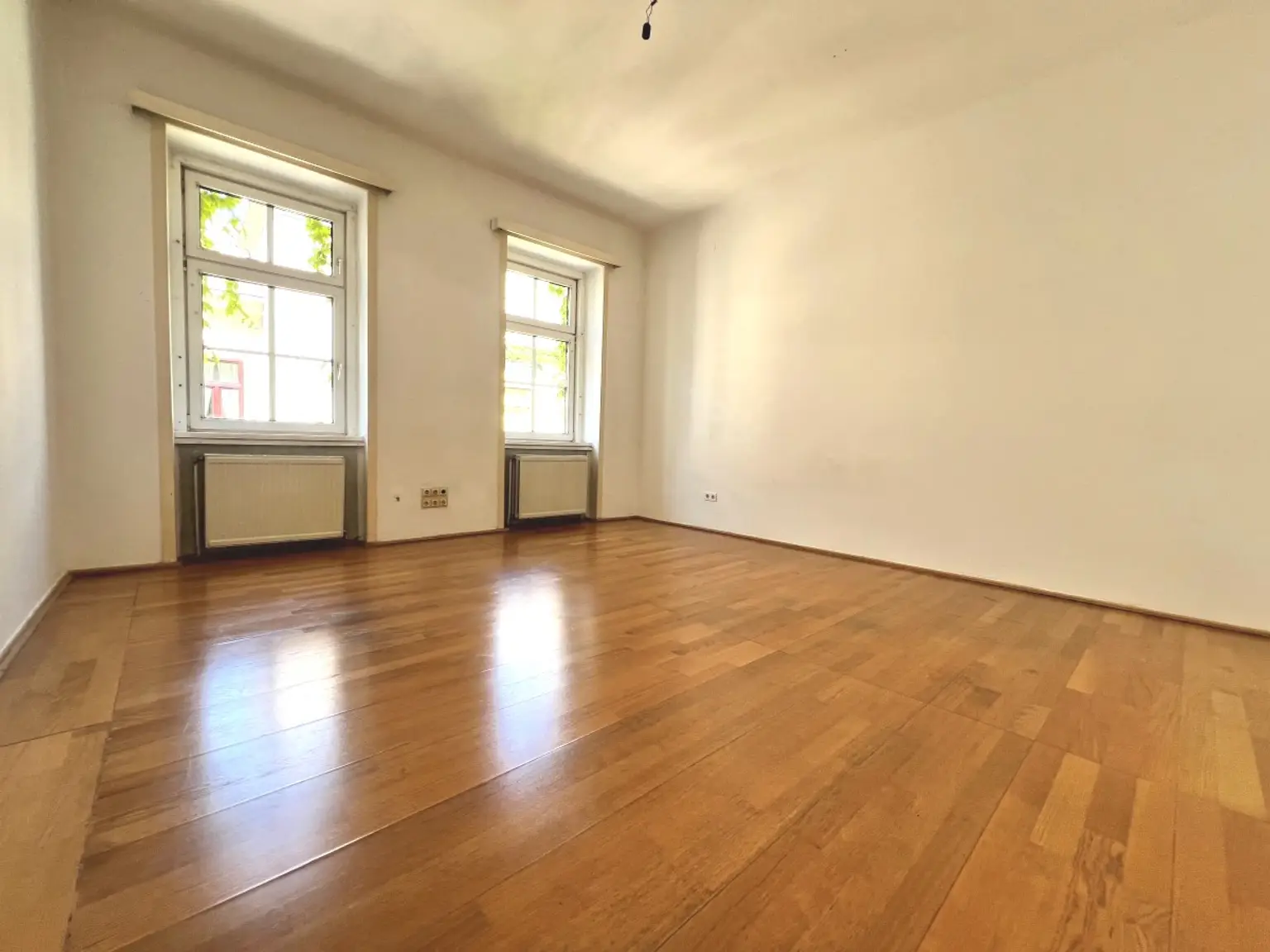 14 | ALTBAU - Wohnung - 4 Zimmer in TOP LAGE | Prima Service Immobilien