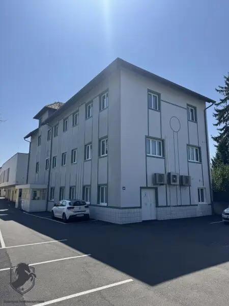 Barrierefreie Praxisfläche im 2. OG nahe Zentrum Tulln