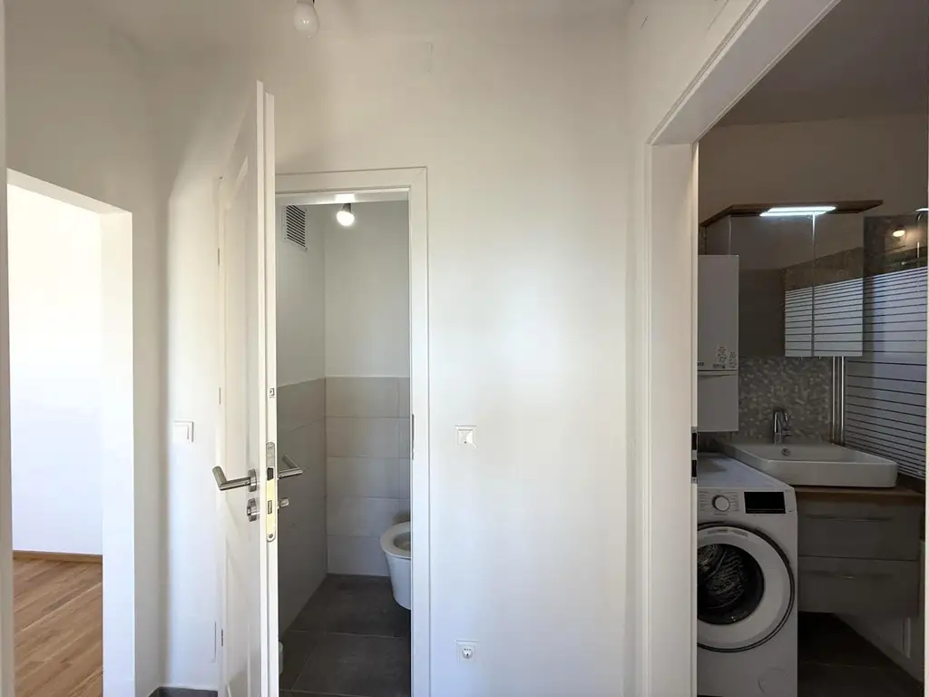 3-Zimmerwohnung im Erstbezug nach Generalsanierung // 3-room apartment, first occupancy after complete renovation //