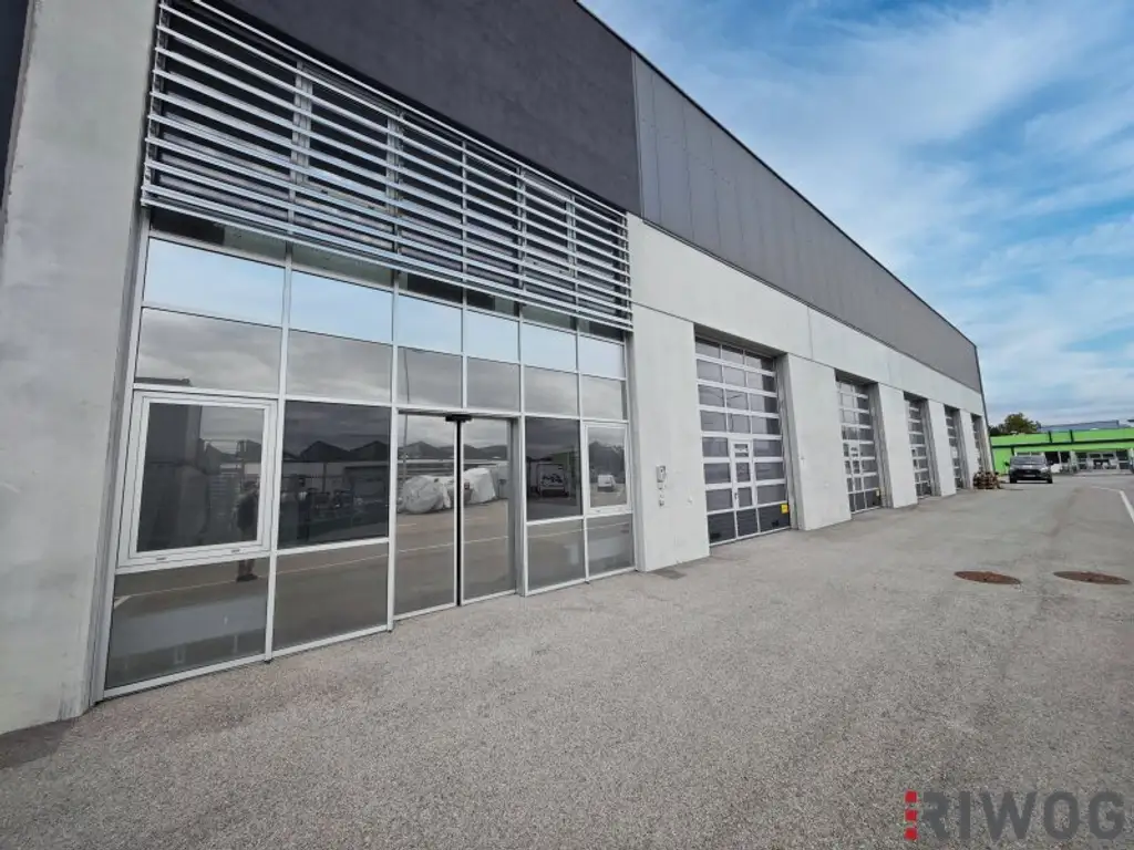 Produktionshalle mit ca. 800m² inkl. modernem Büro || Parkplätze || 3 Sektionaltore
