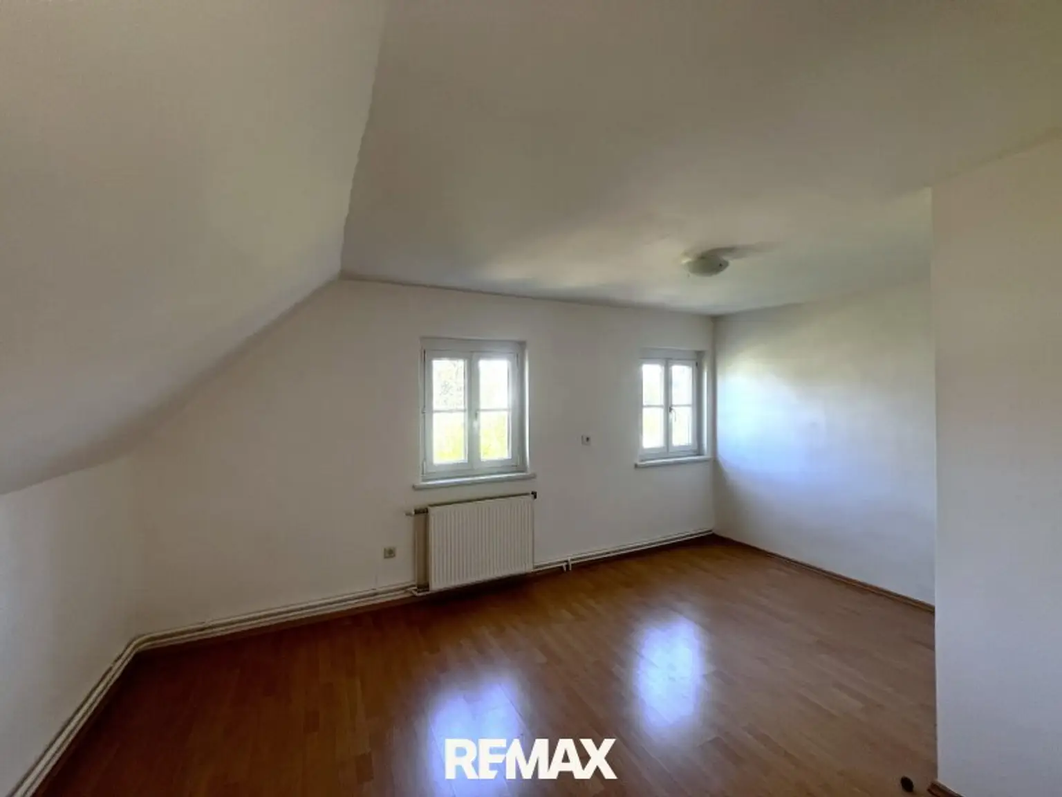 Zimmer 4, im Obergeschoss