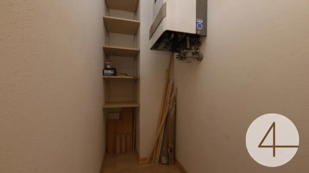 Dachgeschosswohnung mit Balkon in ruhiger aber zentraler Lage! Bahnhofsnähe