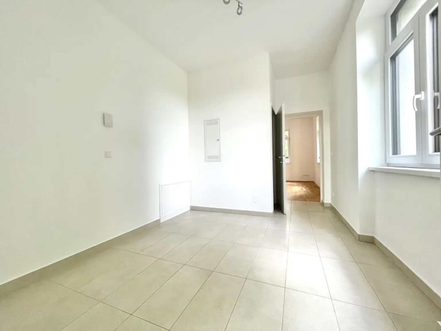 ***Großzügige 4-Zimmer-Wohnung mit 2 Balkonen in Top-Lage des 19. Bezirks – Nähe Kahlenberg***