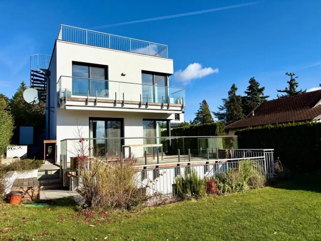 LUXUS-KLEINGARTENHAUS IM ALLEINEIGENTUM MIT WUNDERSCHÖNEM BLICK AM HACKENBERG