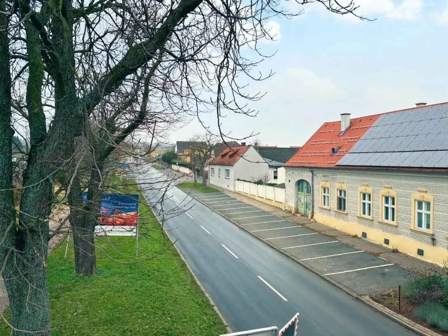 Ausblick Terrasse(Wiese mit Ki bearbeitet)