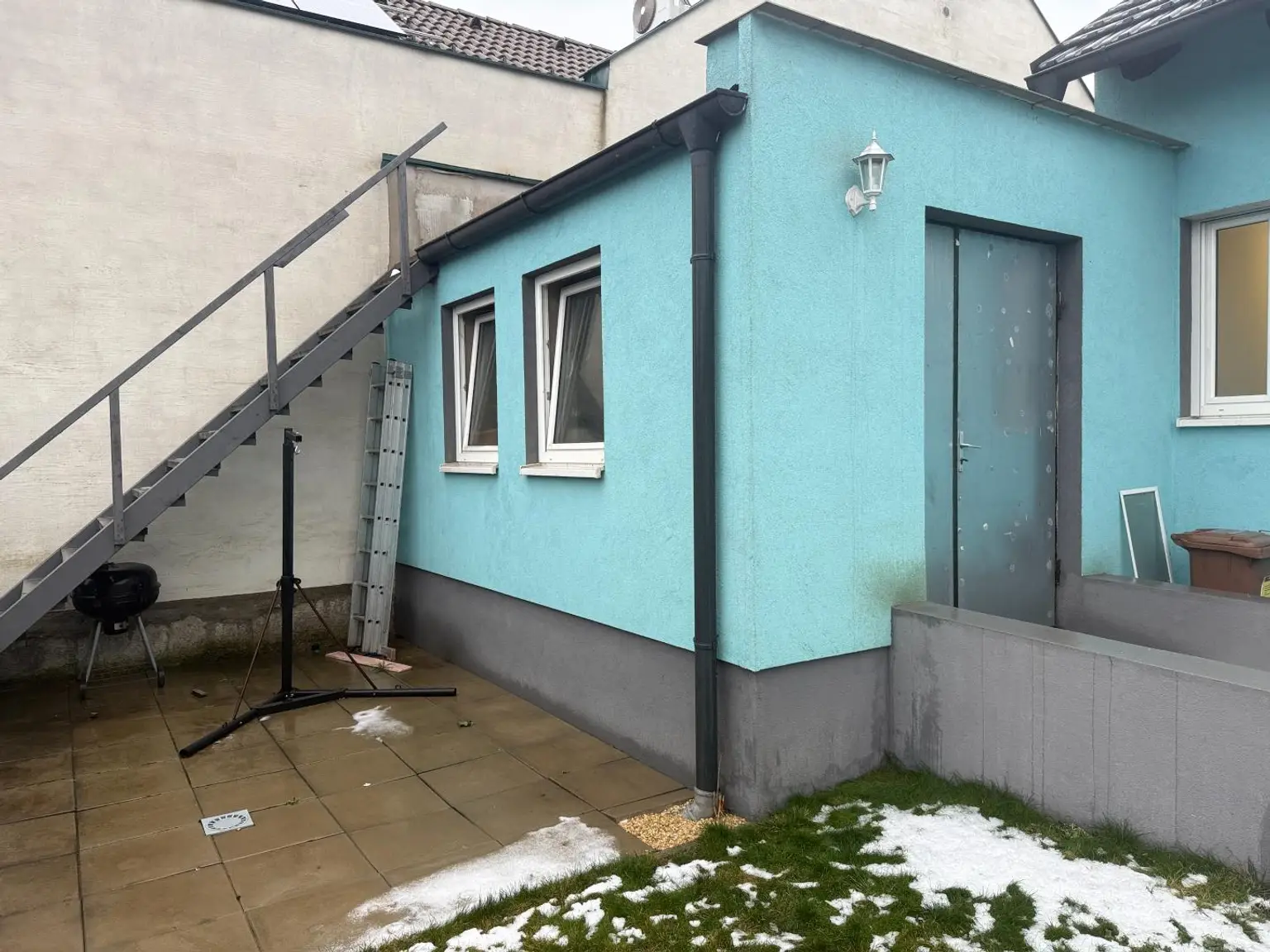 Zugang zur Garage und Dachgeschoß