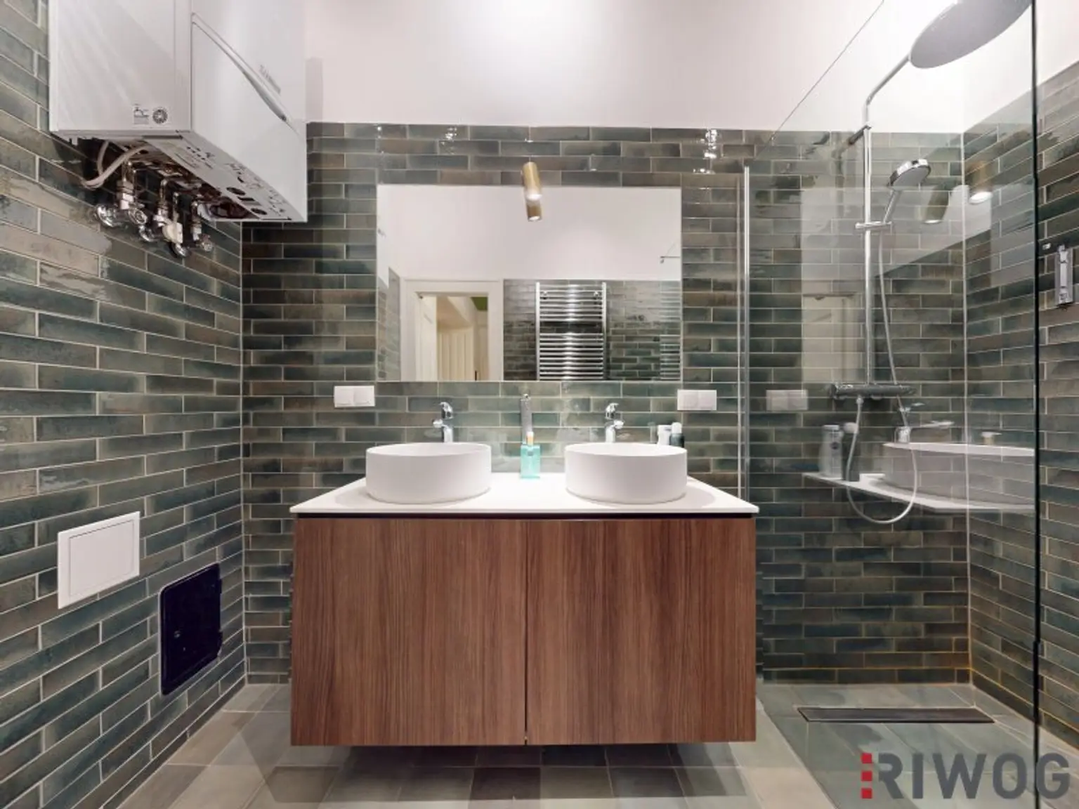 Wohnung mit touristischer Widmung nahe Schloss Schönbrunn | Prunkvolles 3-Zimmer Altbauapartment mit Loggia I 360° Rundgang