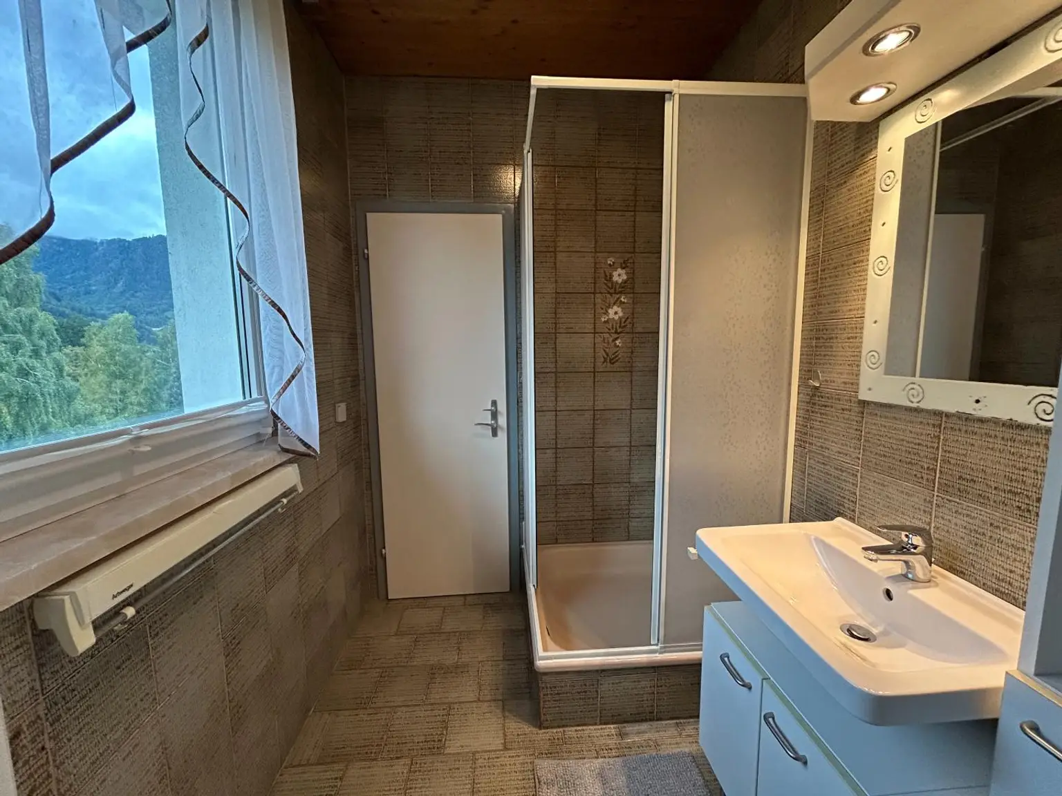 Gepflegte & praktische 2-Zimmer Wohnung in Aussichtslage!
