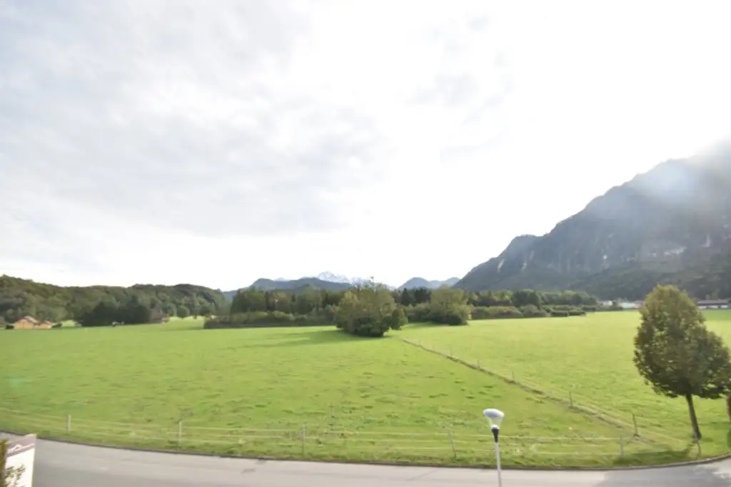 "GRÖDIG - Modernes und geräumiges Appartement mit großer Loggia und Bergblick"