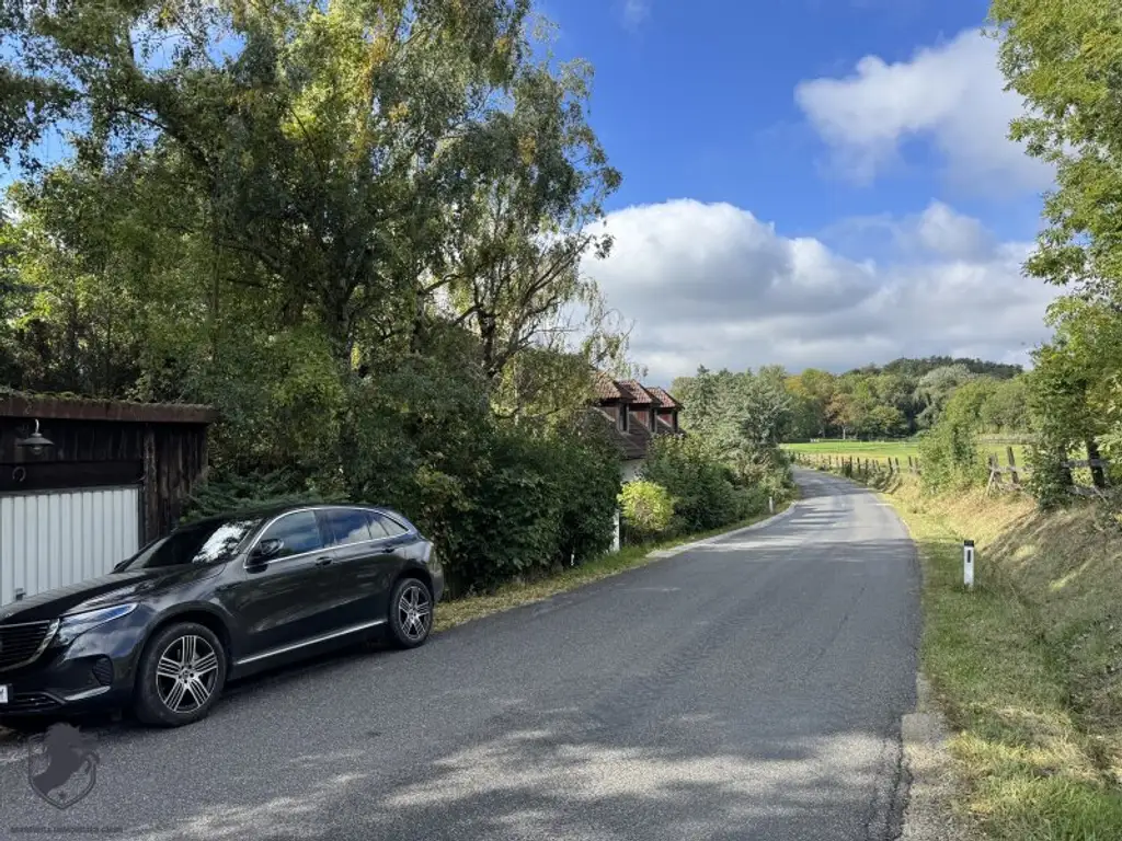 Einfamilienhaus mit großem Keller und traumhaftem Wald-Blick