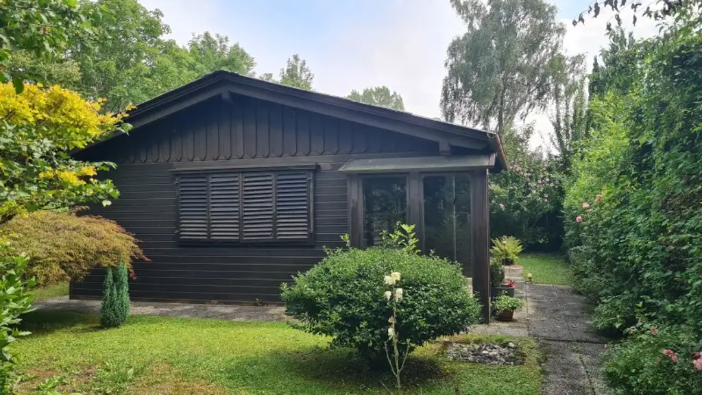 Besichtigungsmöglichkeit am Sonntag 3. August - Liebhaberobjekt: Freizeitgrundstück mit Wochenendhaus am Brandstätter See