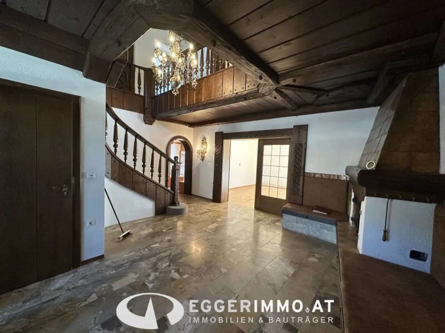 Spacious Detached House with Garconniere in Country House Style with Large Garden for Rent