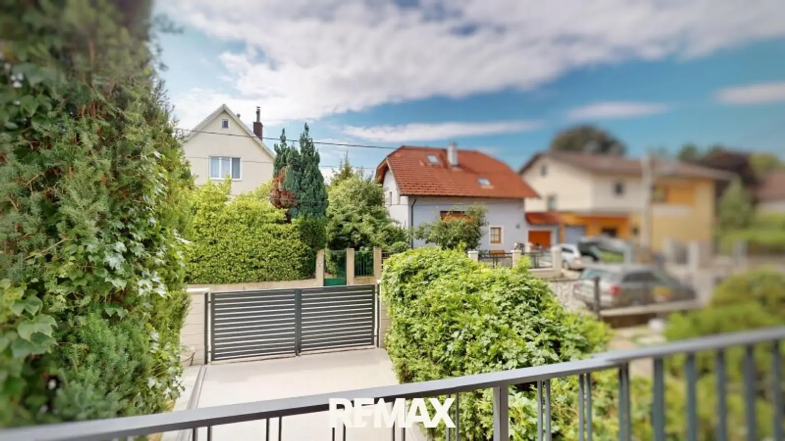 Balkon EG inkl. Einfahrt