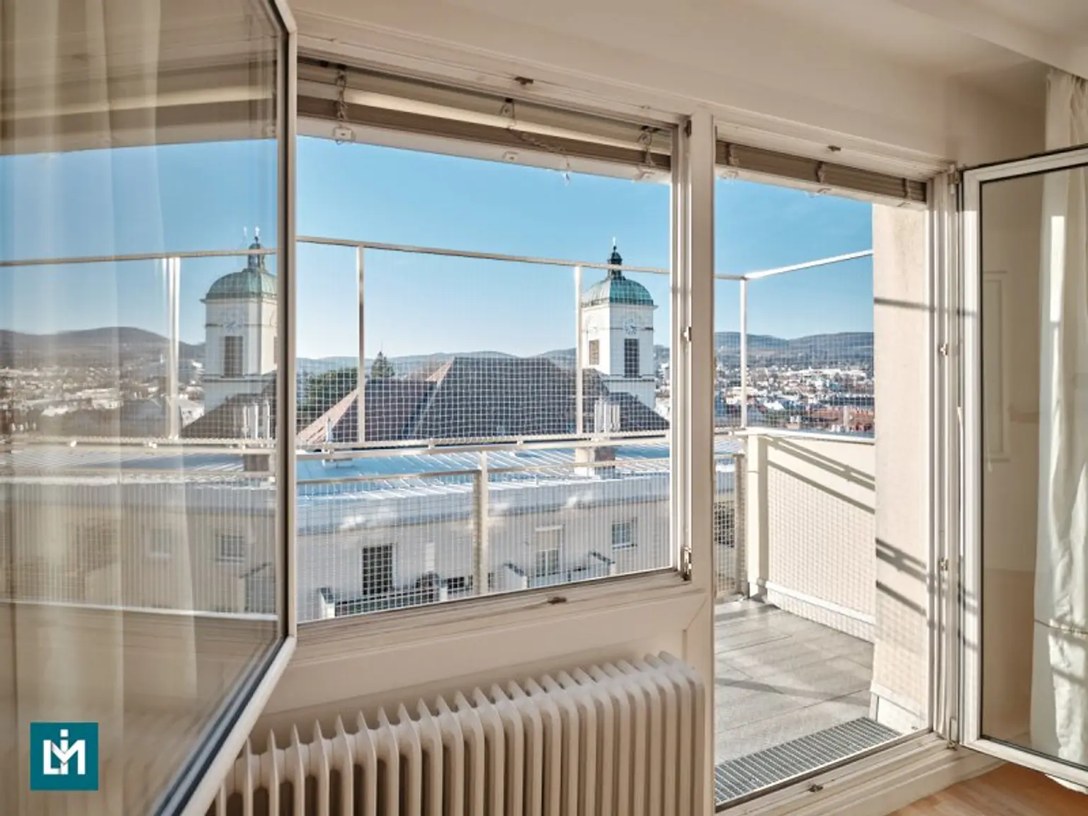 Wohnzimmer/Balkon (W)