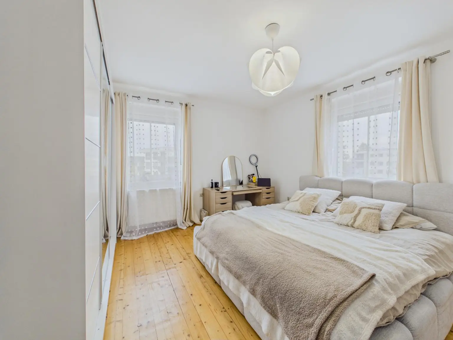 Schlafzimmer 2