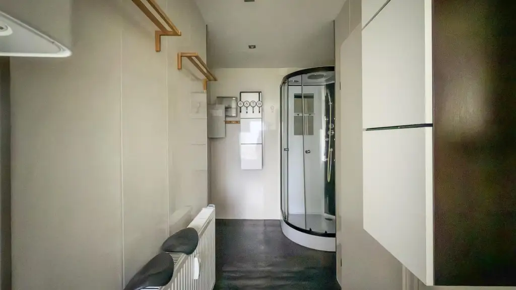 Modernisierte Erdgeschosswohnung mit zwei Balkonen, Gartenmitnutzung & durchdachtem Grundriss