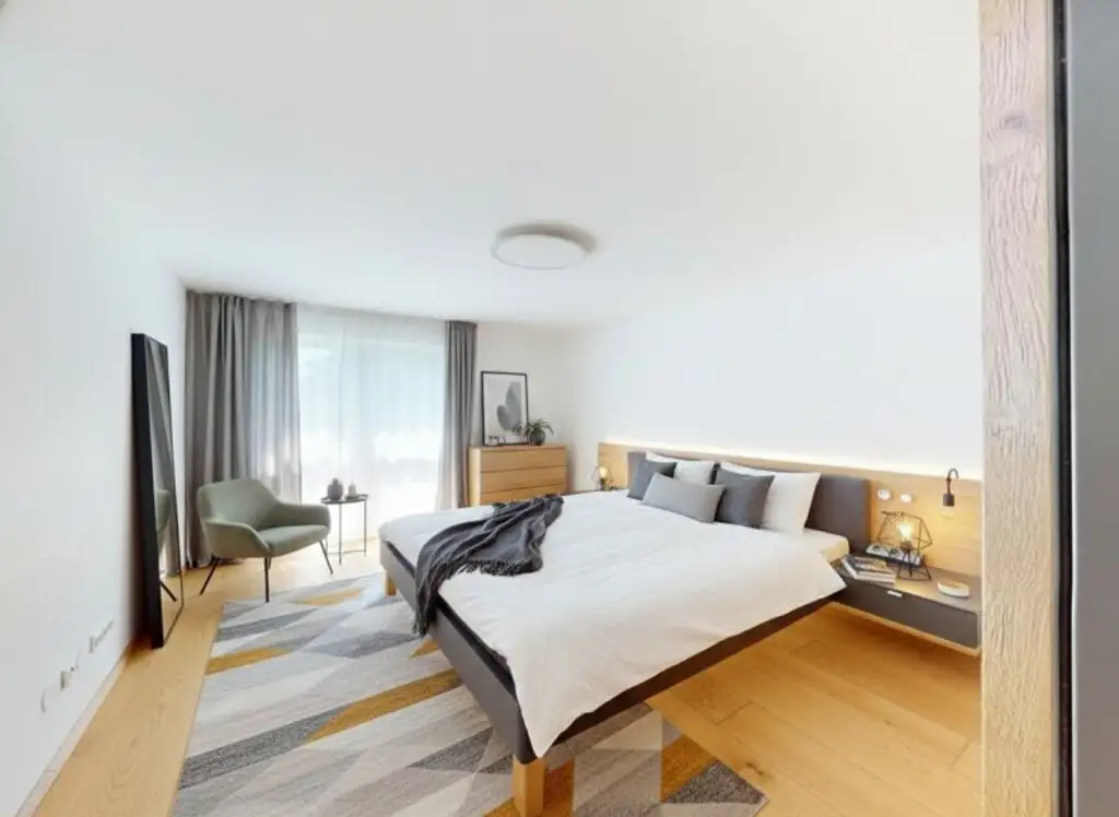 Wer es wirklich entspannt bevorzugt: Terrasse, himmlische Ruhe und Blick ins Grüne! Fußnähe U1!