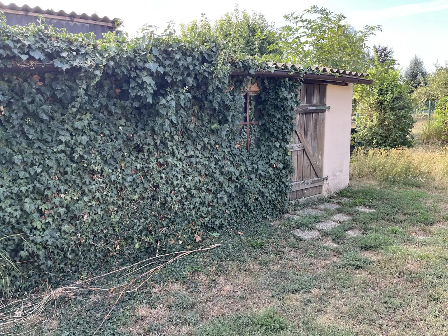 gemauerte Werkstatt im Garten