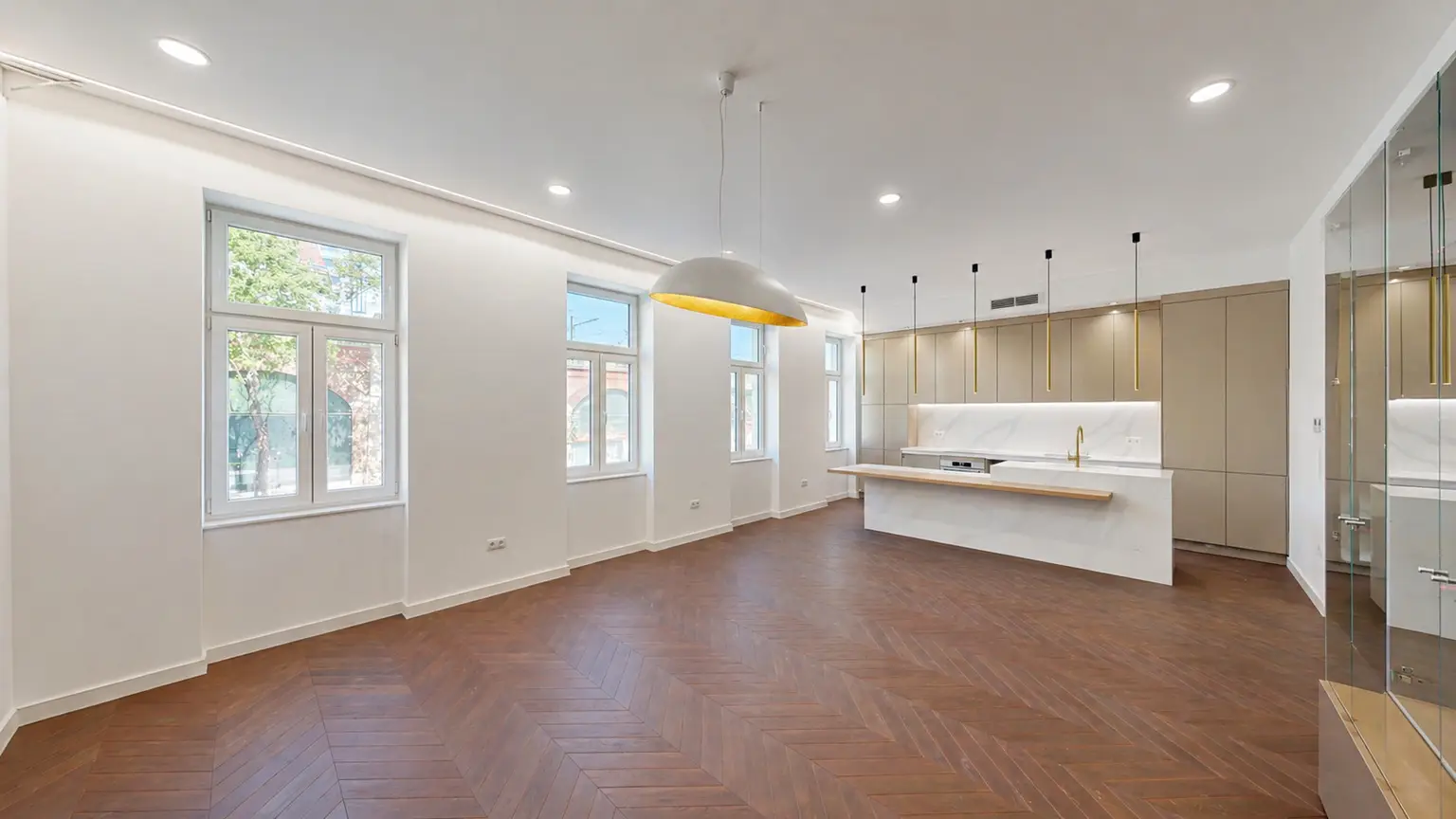 Exklusiver Altbau am Alsergrund: 3-Zimmer-Wohnung mit Terrasse und Designermöbel/-Küche