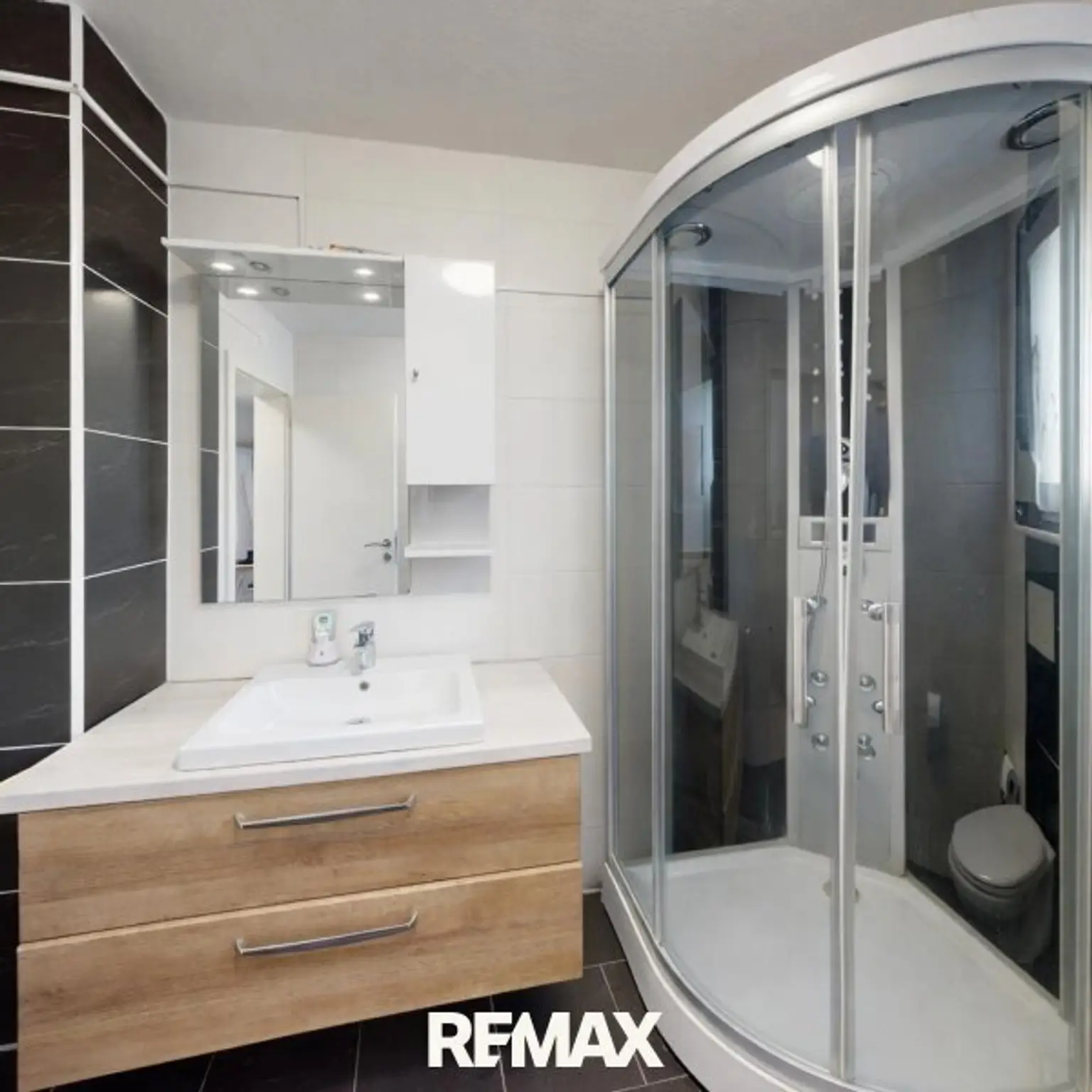 Wohnung - Badezimmer