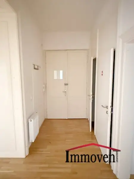 UNBEFRISTET -  Schönes, teilsaniertes Altbaubüro nahe Stadtpark und Karl-Franzens-Universität