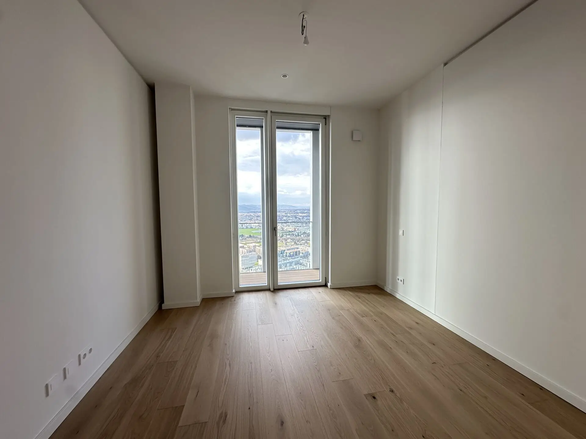 20260312_144854546_iOS