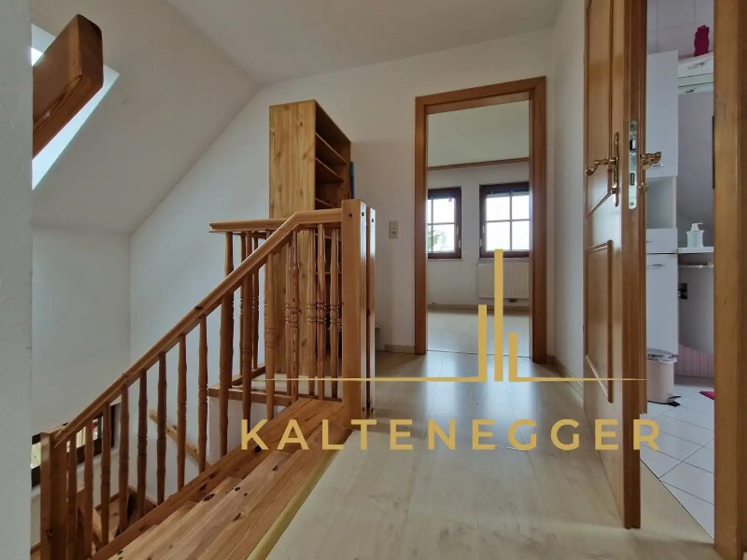 DG: Galerie ca. 5,02 m²