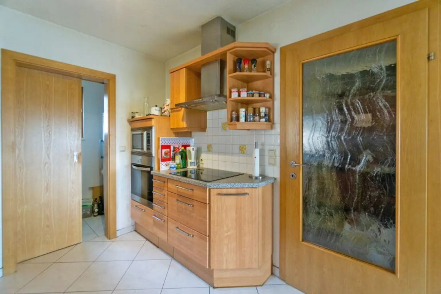 Küche_Abgang Keller