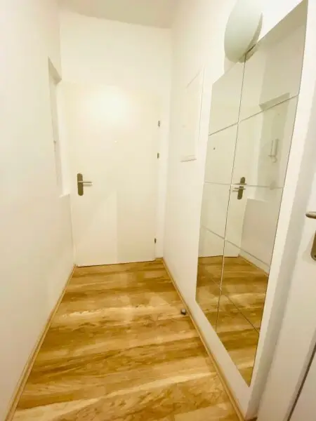 ENTZÜCKENDE 2 - ZIMMERWOHNUNG IN TOP LAGE!