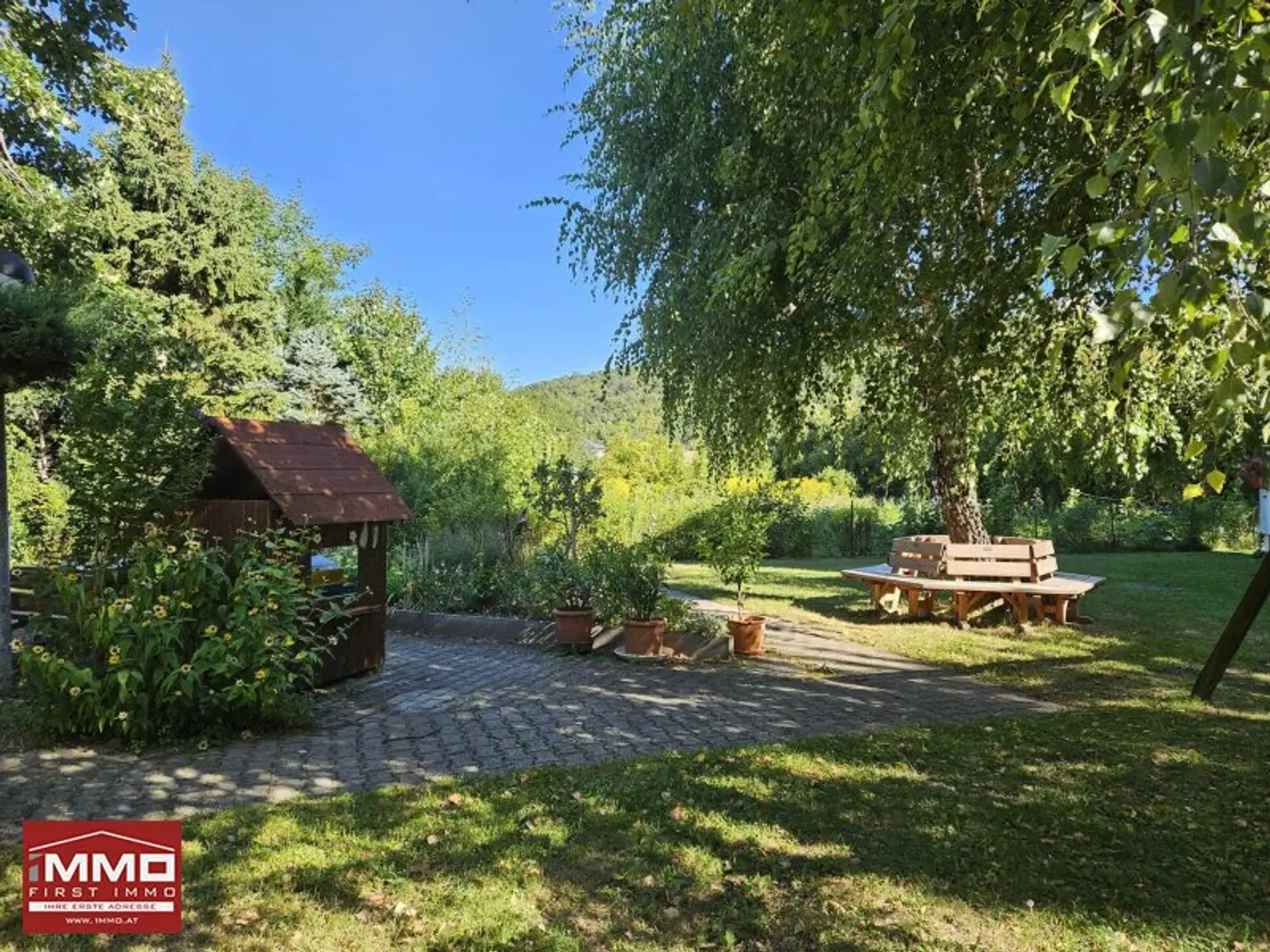 *NEUER PREIS* - TRAUMHAFTE DACHGESCHOSSWOHNUNG MIT LOGGIA IN LANGENZERSDORF