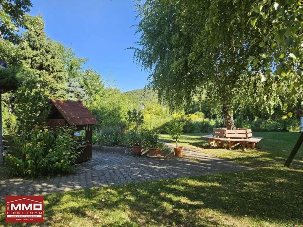 *NEUER PREIS* - TRAUMHAFTE DACHGESCHOSSWOHNUNG MIT LOGGIA IN LANGENZERSDORF