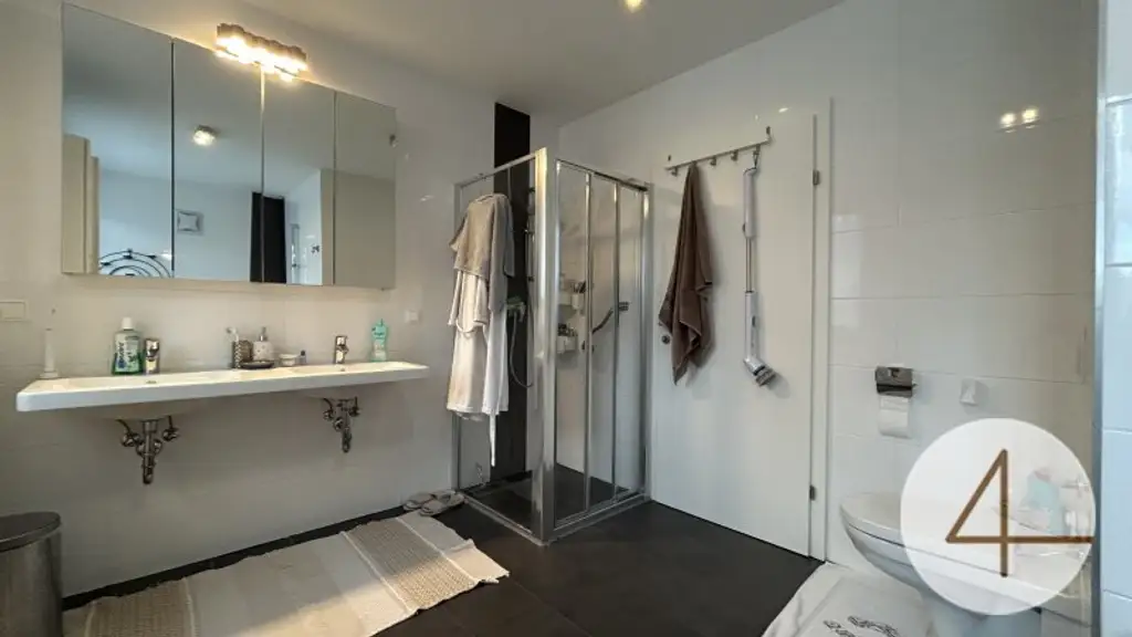 “Ihr neues Zuhause in Strasshof – Modern, ruhig & familienfreundlich”