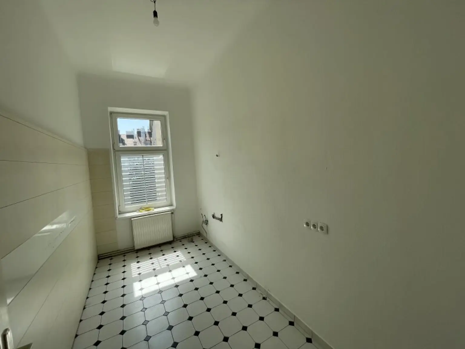 HELLE 3-ZIMMER-WOHNUNG NÄHE DONAUKANAL!