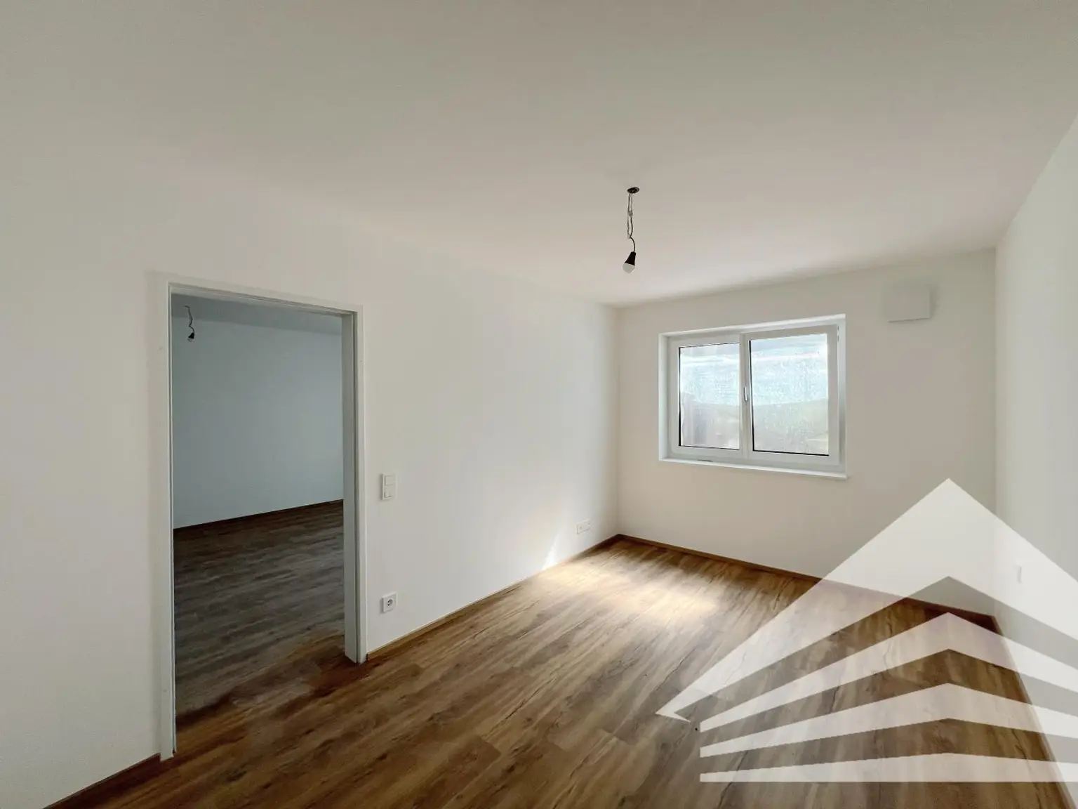 Wunderschöne 2-Zimmer Wohnung mit großem Balkon in Puchenau!