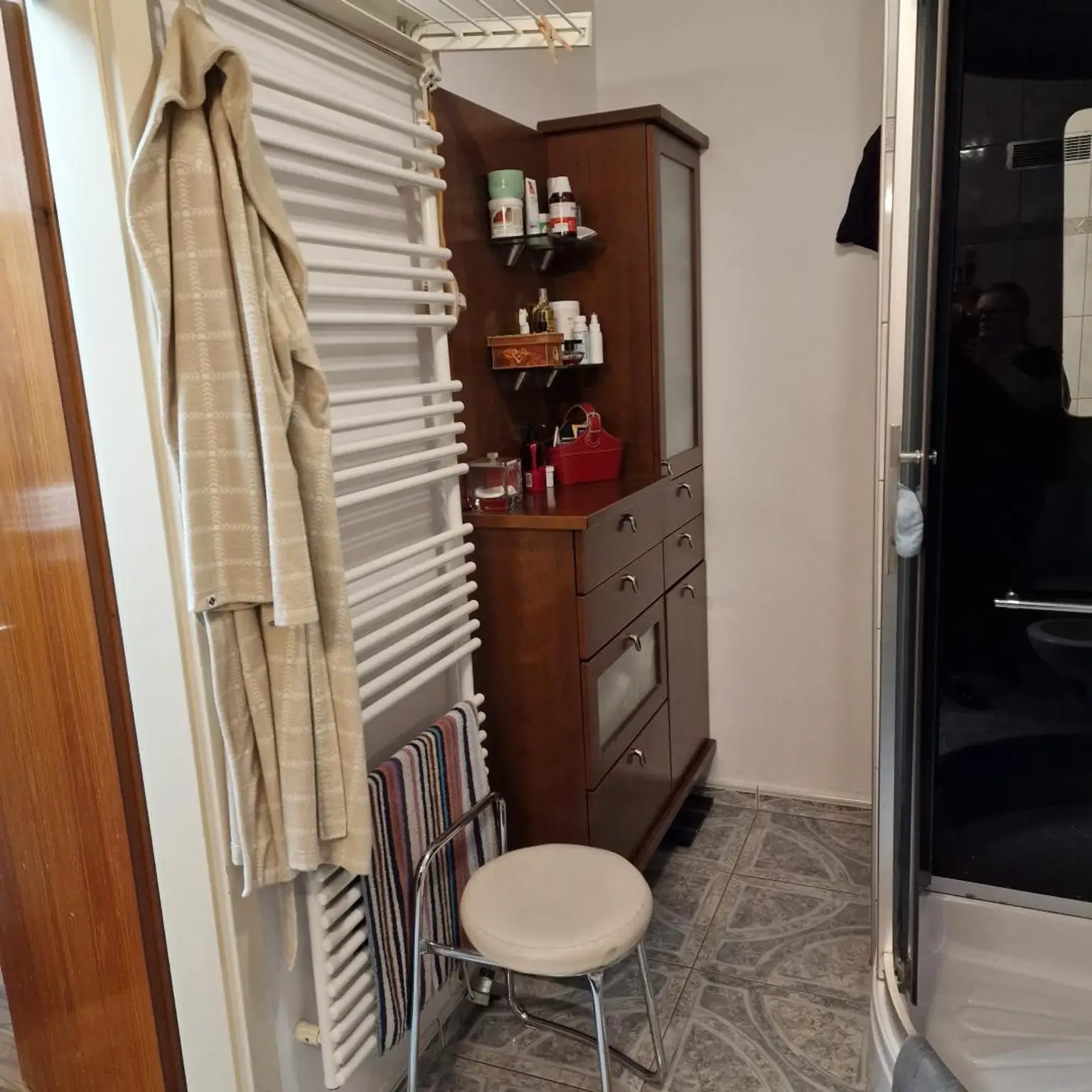 Ruhige und sonnige 4-Zimmer-Wohnung in zentraler Lage!
