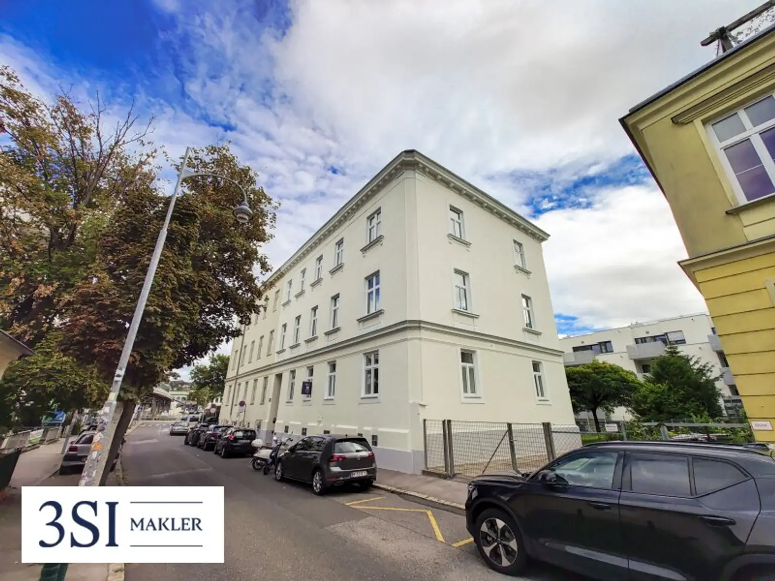 Attraktive 2 Zimmer Altbauwohnung in gepflegtem Altbau zum selbst gestalten