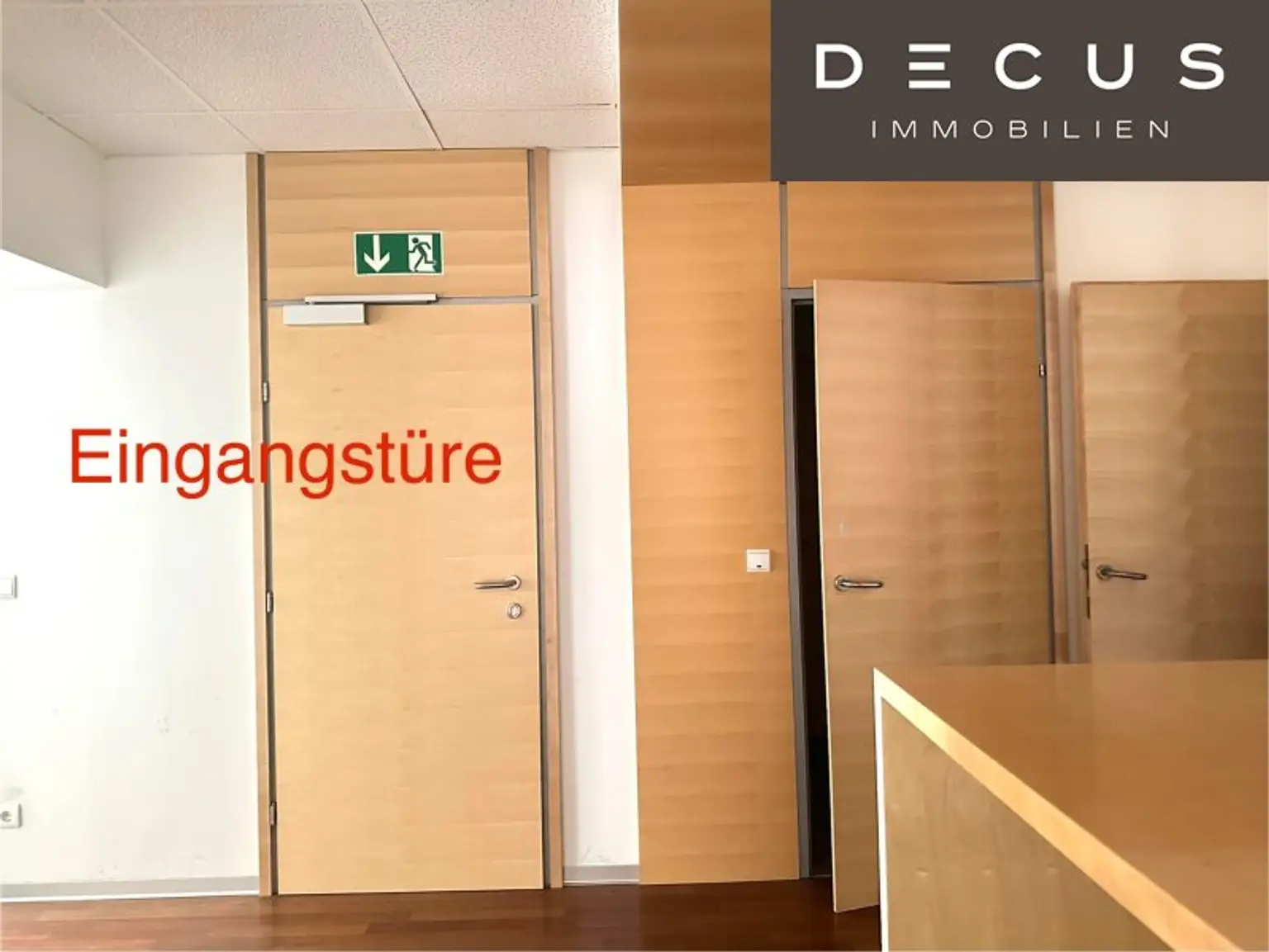 + + + NUSSDORFER PLATZ + + + hochwertiges 3-Raum-Büro + + +