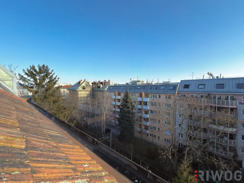 Baubewilligter Rohdachboden nahe U3