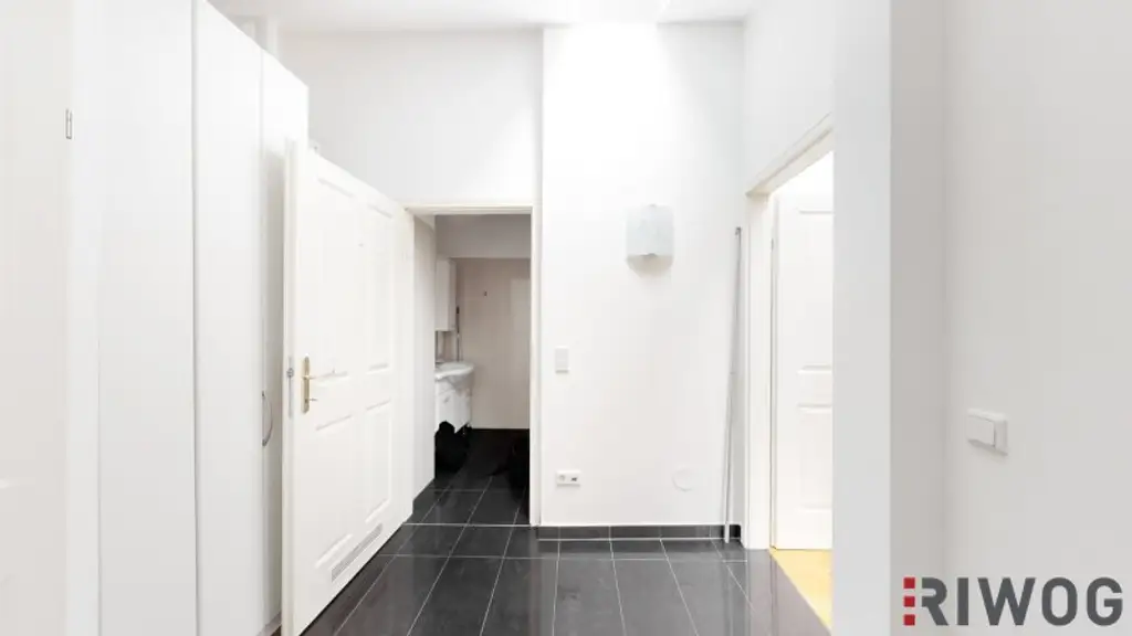 HELLE DACHTERRASSENWOHNUNG in der Odoakergasse