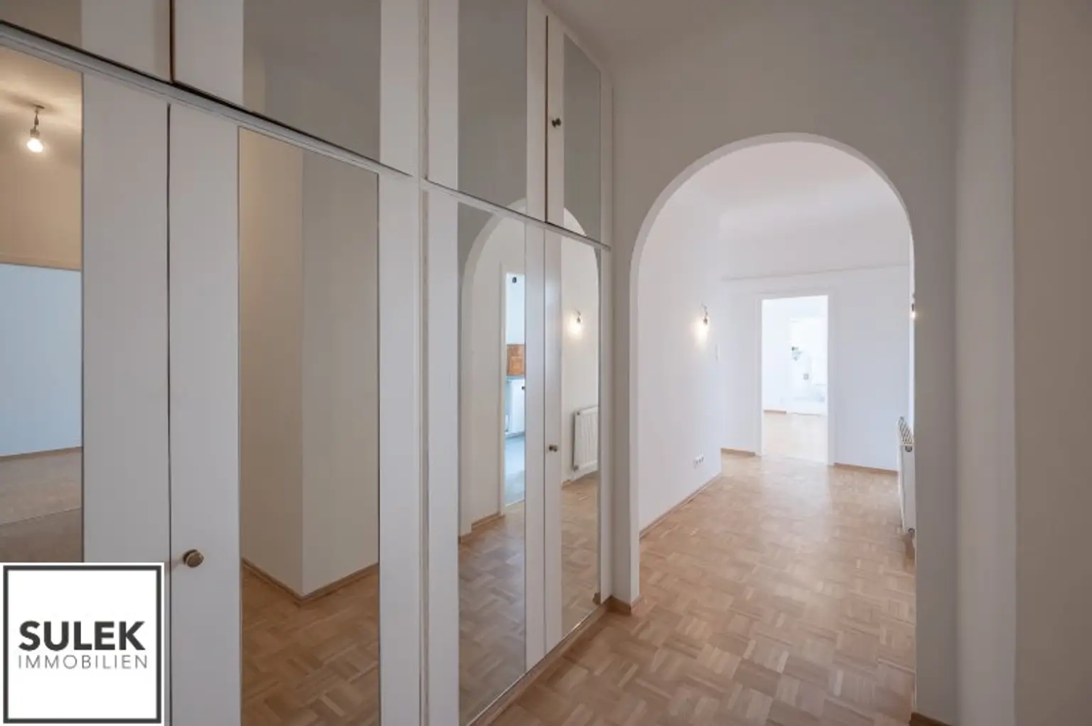 Großzügige 4-Zimmer-Wohnung am Brahmsplatz – Top-Lage im 4. Bezirk