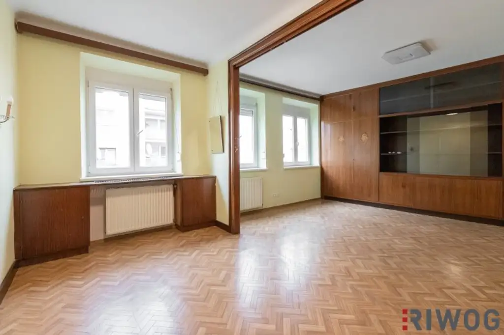 SEHR RUHIG // TOP LAGE NAHE U-BAHN // Sanierungsbedürftig