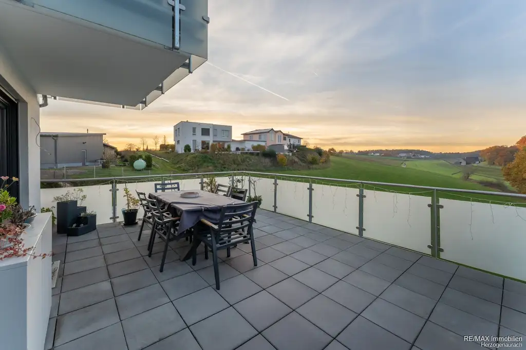 Barrierefreie 3-Zi.-Wohnung (81 m²) mit großer Dachterrasse (68 m²)