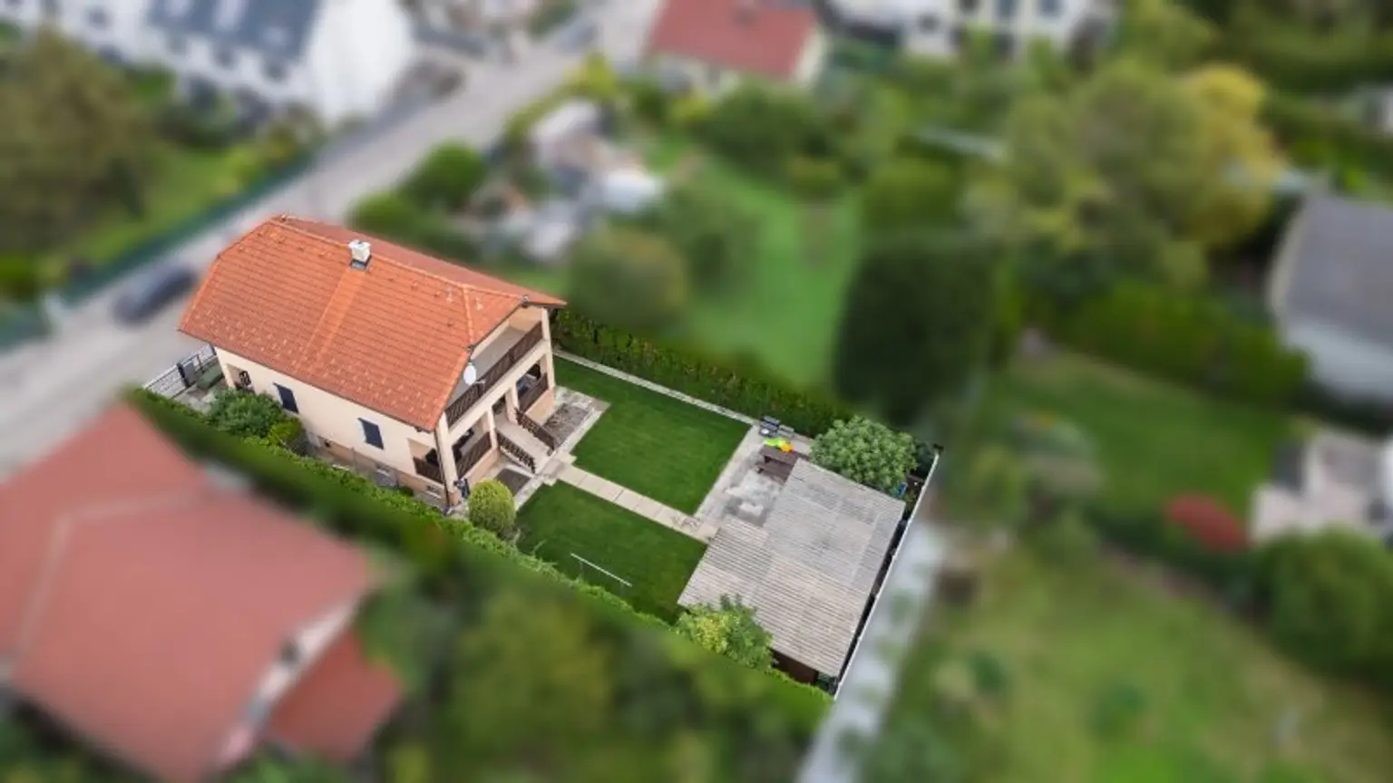 Neuwertiges Haus in Ruhelage! *Smarthome *Hochwertig ausgestattet *TOP Lage