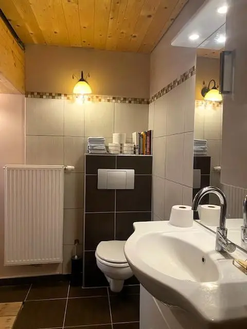 Ländliche Eleganz neu interpretiert – Streckhof mit zwei Wohneinheiten, Arkadenflair & Pooloase!