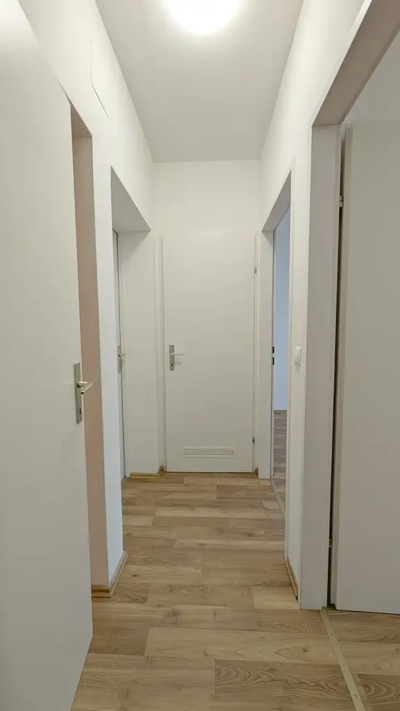 NETTES 3 ZIMMERAPARTMENT IM SPECKGÜRTEL VON WIEN - 35 ÖFFI-MINUTEN BIS WIEN ZENTRUM