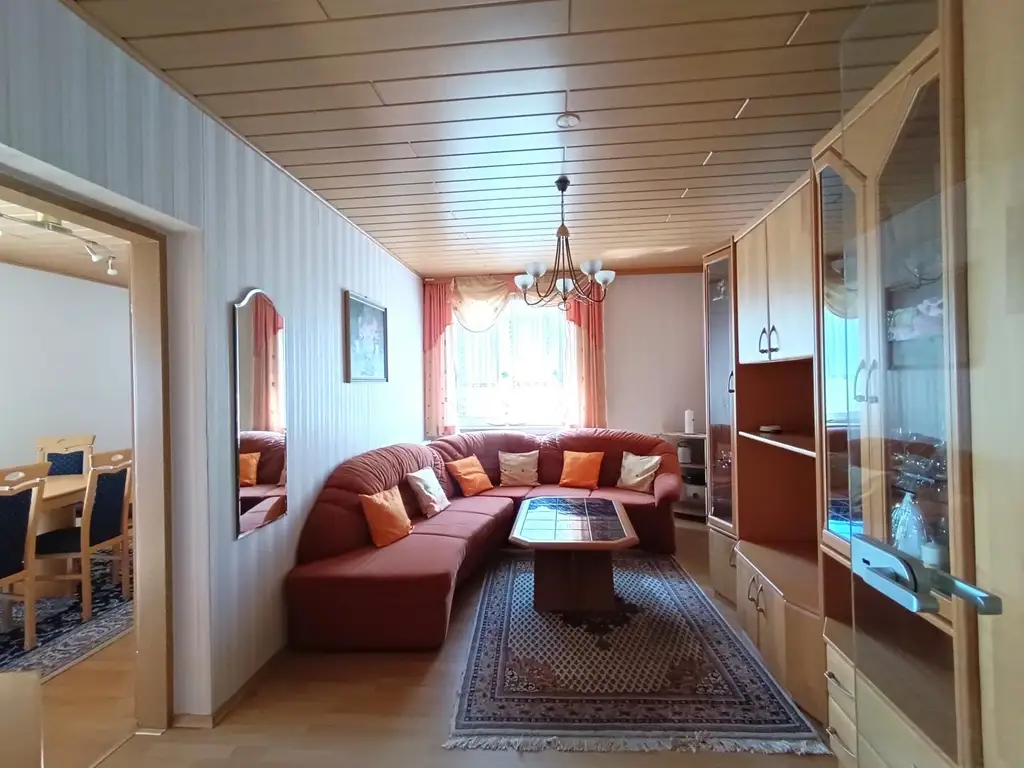 Einfamilienhaus mit viel Potenzial - Wohnen mit Weitblick