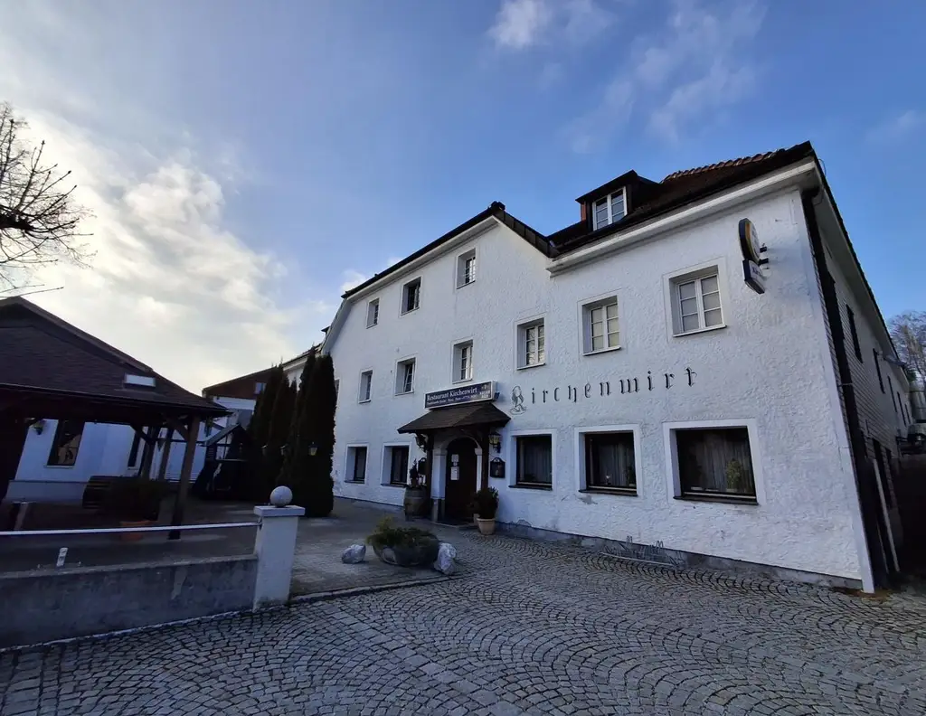 Gemütliche 1-Zimmer-Wohnung mit möblierter Küche im Zentrum von Lohnsburg